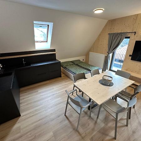 Penzion a Restaurace Pod Sjezdovkou Cenkovice Exteriér fotografie