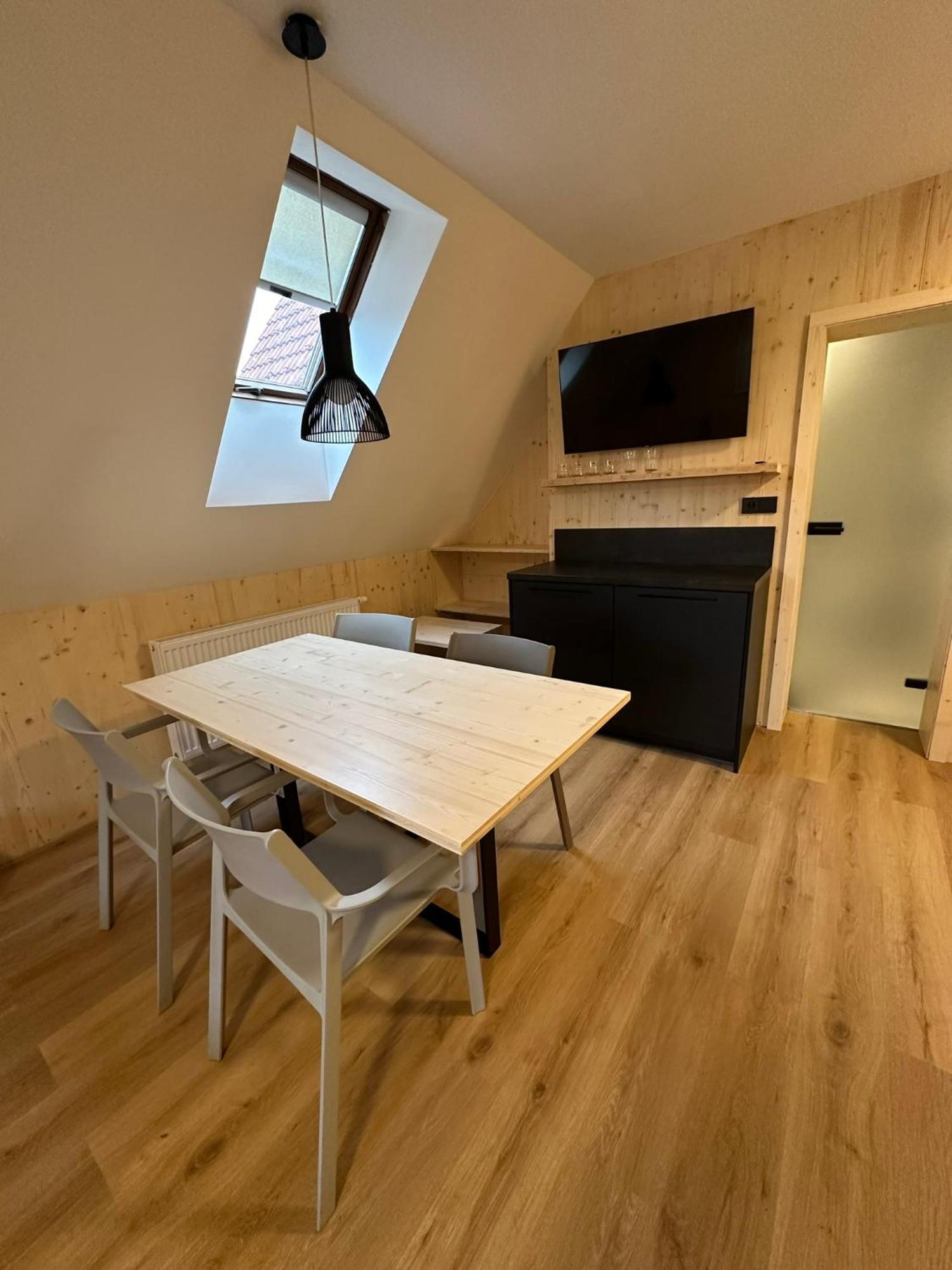 Penzion a Restaurace Pod Sjezdovkou Cenkovice Exteriér fotografie