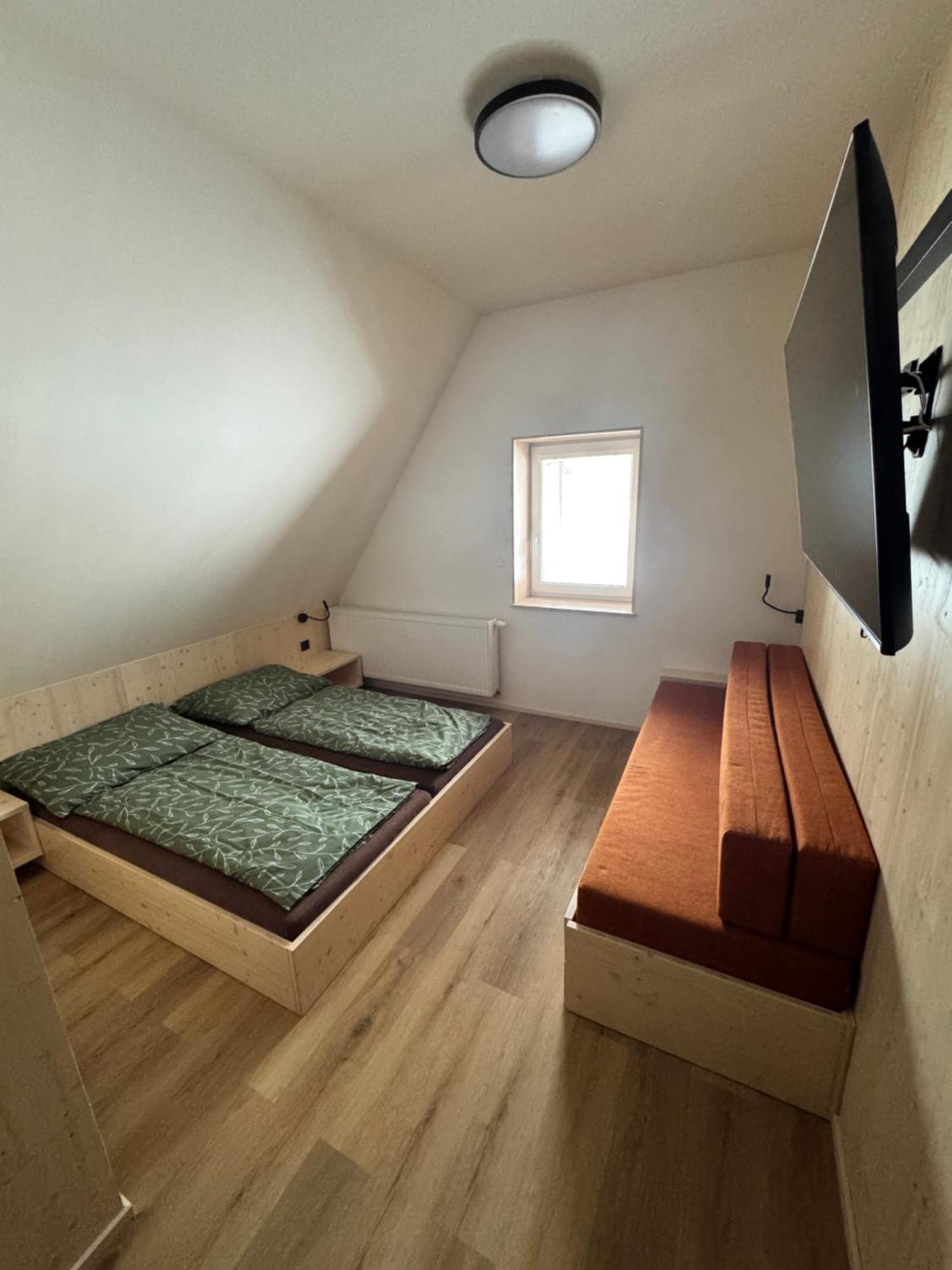Penzion a Restaurace Pod Sjezdovkou Cenkovice Exteriér fotografie